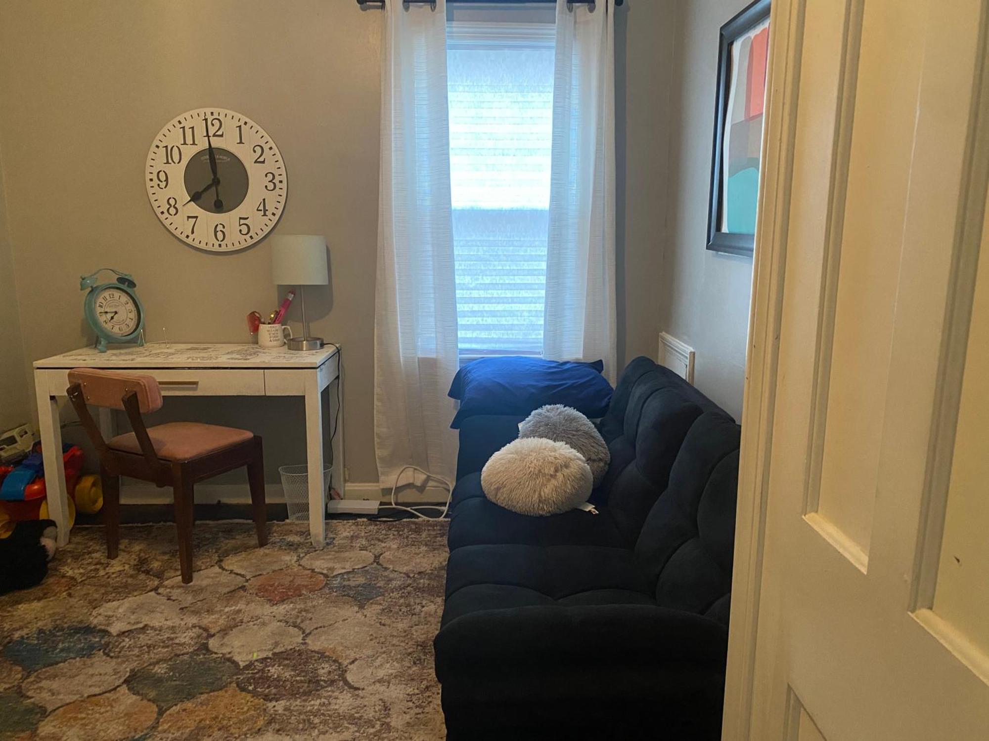 Cozy, 1St Floor Apartment 2Bdrms Plus Semi Private Room With Futon Pets With Fee Family Friendly Close To Everything Cleveland Exterior foto